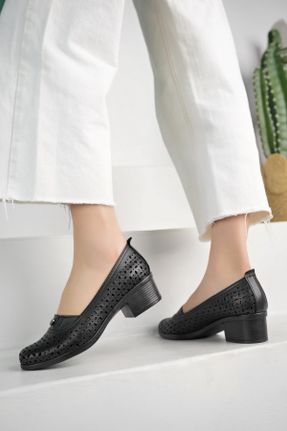 کفش کژوال مشکی زنانه چرم طبیعی پاشنه کوتاه ( 4 - 1 cm ) پاشنه ضخیم کد 818109309