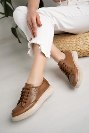 کفش کژوال قهوه ای زنانه چرم طبیعی پاشنه کوتاه ( 4 - 1 cm ) پاشنه ساده کد 664934659