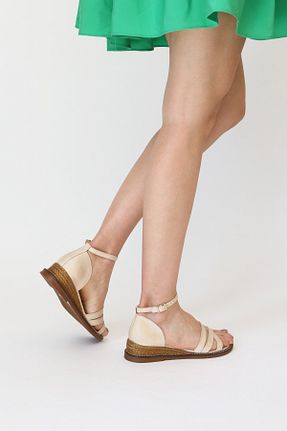 صندل بژ زنانه پاشنه پر Elile Shoes - کد 826424423