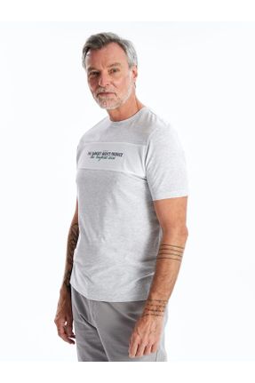 تی شرت طوسی مردانه پنبه - پلی استر یقه گرد ریلکس کد 826500867