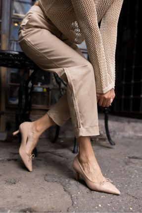 کفش پاشنه بلند کلاسیک بژ زنانه چرم مصنوعی پاشنه نازک پاشنه متوسط ( 5 - 9 cm ) کد 826545221