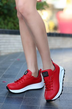 کفش اسنیکر قرمز زنانه بند دار چرم مصنوعی کد 827363618