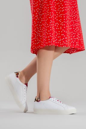 کفش اسنیکر سفید زنانه بند دار چرم مصنوعی کد 827803305