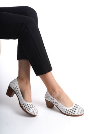 کفش پاشنه بلند کلاسیک سفید زنانه چرم طبیعی پاشنه ضخیم پاشنه متوسط ( 5 - 9 cm ) کد 827675436