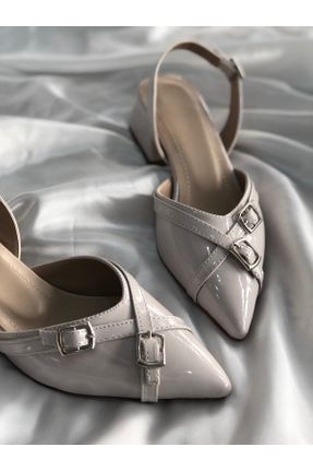 کفش پاشنه بلند کلاسیک بژ زنانه چرم لاکی پاشنه ضخیم پاشنه کوتاه ( 4 - 1 cm ) کد 828079210