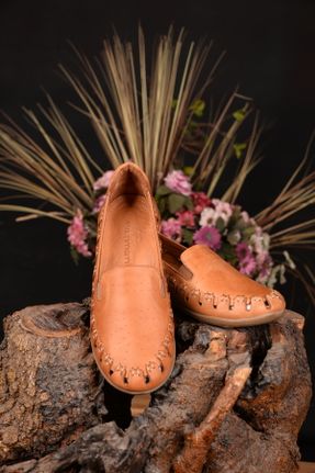 کفش کژوال قهوه ای زنانه چرم طبیعی پاشنه کوتاه ( 4 - 1 cm ) پاشنه ساده کد 828645098