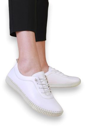 کفش کژوال سفید زنانه چرم طبیعی پاشنه کوتاه ( 4 - 1 cm ) پاشنه ساده کد 810886696