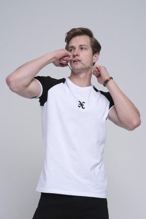 تی شرت سفید مردانه یقه گرد رگولار تکی طراحی کد 250204171