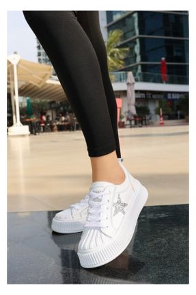 کفش اسنیکر سفید زنانه بند دار چرم مصنوعی کد 830525984
