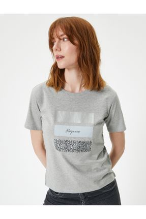 تی شرت طوسی زنانه رگولار یقه گرد پنبه - پلی استر تکی کد 830557234