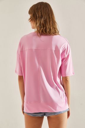تی شرت صورتی زنانه رگولار یقه گرد کد 828117689