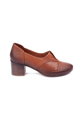 کفش کلاسیک قهوه ای زنانه چرم طبیعی پاشنه متوسط ( 5 - 9 cm ) پاشنه ضخیم کد 277910126
