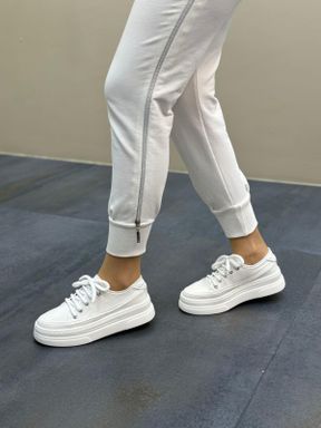 کفش اسنیکر سفید زنانه پارچه ای کد 827887995