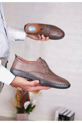 کفش کژوال قهوه ای مردانه چرم طبیعی پاشنه کوتاه ( 4 - 1 cm ) پاشنه ساده کد 827626287
