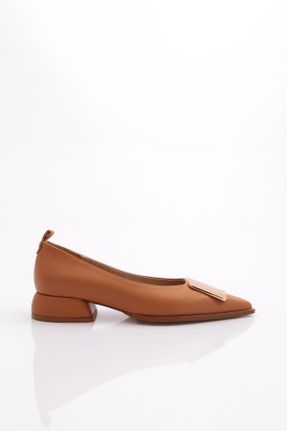 کفش پاشنه بلند کلاسیک قهوه ای زنانه چرم مصنوعی پاشنه ساده پاشنه کوتاه ( 4 - 1 cm ) کد 767192595