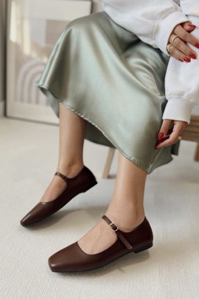 کفش پاشنه بلند کلاسیک قهوه ای زنانه پاشنه ساده پاشنه کوتاه ( 4 - 1 cm ) کد 784010500