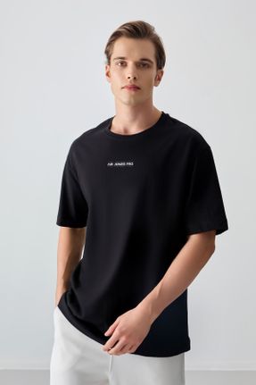 تی شرت مشکی مردانه پنبه - پلی استر یقه گرد اورسایز تکی بیسیک کد 808521634