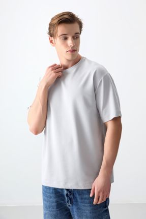 تی شرت طوسی مردانه پنبه - پلی استر یقه گرد اورسایز تکی بیسیک کد 812609982