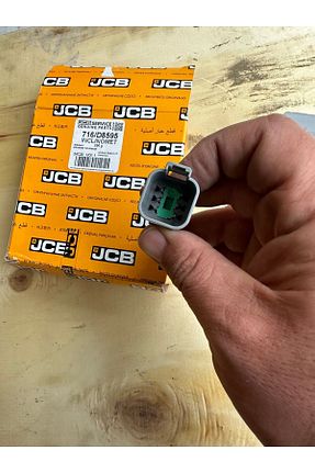 سنسور فشارسنج خودرو Jcb - کد 824984972