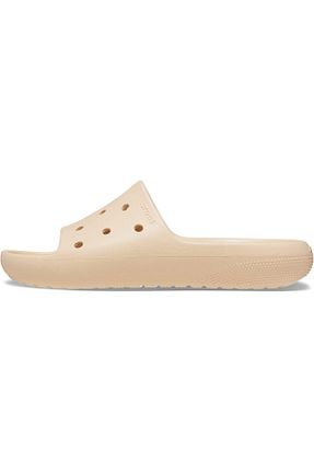 صندل قهوه ای زنانه پاشنه تخت Crocs - کد 828940038