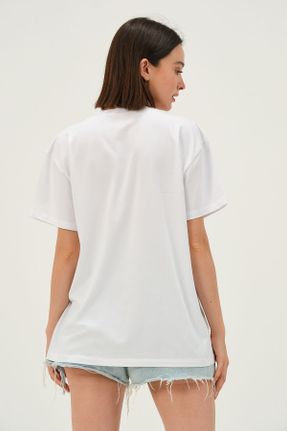 تی شرت سفید زنانه یقه هفت رگولار بیسیک کد 753826835