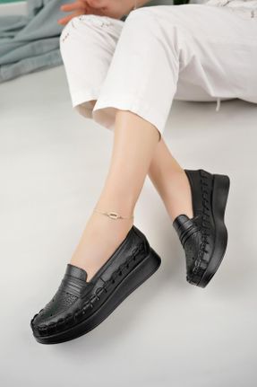 کفش کژوال مشکی زنانه چرم طبیعی پاشنه کوتاه ( 4 - 1 cm ) پاشنه ساده کد 833692117