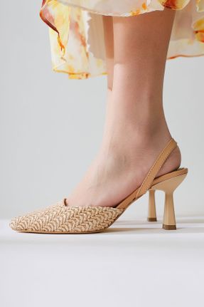 کفش پاشنه بلند کلاسیک بژ زنانه پاشنه متوسط ( 5 - 9 cm ) پاشنه ضخیم کد 831901697