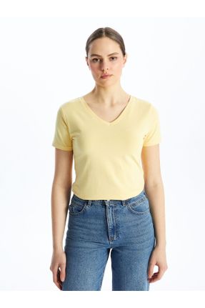 تی شرت زرد زنانه رگولار یقه هفت تکی کد 816890378