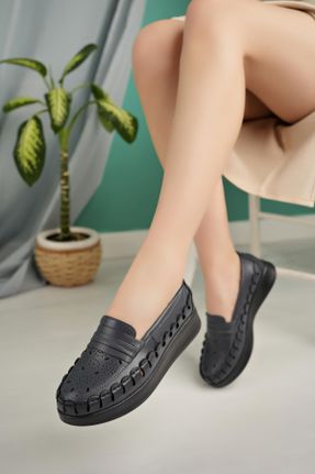 کفش کژوال سرمه ای زنانه چرم طبیعی پاشنه کوتاه ( 4 - 1 cm ) پاشنه ساده کد 833691879