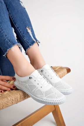 کفش کژوال سفید زنانه چرم طبیعی پاشنه کوتاه ( 4 - 1 cm ) پاشنه ساده کد 826401913