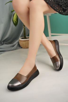کفش کژوال قهوه ای زنانه چرم طبیعی پاشنه کوتاه ( 4 - 1 cm ) پاشنه ساده کد 833743499