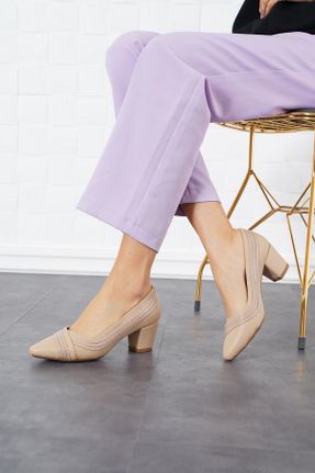 کفش پاشنه بلند کلاسیک بژ زنانه چرم لاکی پاشنه متوسط ( 5 - 9 cm ) پاشنه ساده کد 218545679