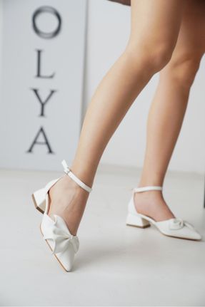 کفش پاشنه بلند کلاسیک سفید زنانه چرم مصنوعی پاشنه ضخیم پاشنه کوتاه ( 4 - 1 cm ) کد 834414905