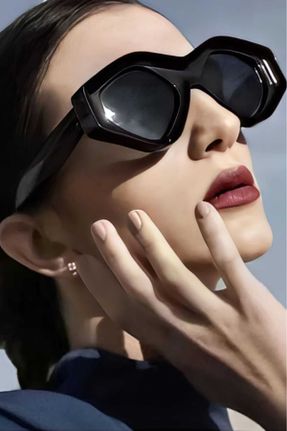 عینک آفتابی مشکی زنانه 50 UV400 مات هندسی کد 699394683