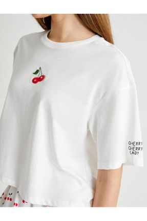 تی شرت سفید زنانه رگولار یقه گرد کد 834987105