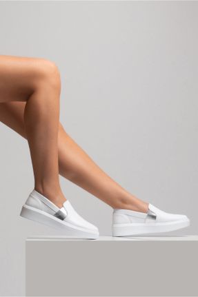 کفش اسنیکر سفید زنانه چرم طبیعی بدون بند چرم طبیعی کد 95987670