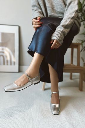 کفش پاشنه بلند کلاسیک زنانه پاشنه ساده پاشنه کوتاه ( 4 - 1 cm ) کد 784010262