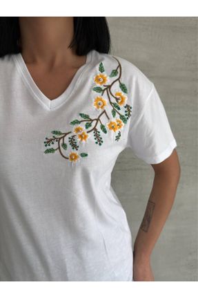 تی شرت سفید زنانه یقه هفت پنبه (نخی) رگولار تکی طراحی کد 820978727
