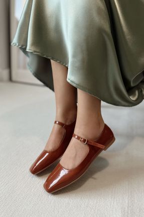 کفش پاشنه بلند کلاسیک قهوه ای زنانه پاشنه کوتاه ( 4 - 1 cm ) پاشنه ساده کد 784010156