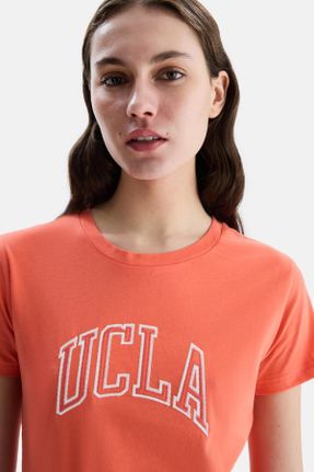 تی شرت صورتی زنانه رگولار یقه گرد پنبه (نخی) تکی کد 819011777