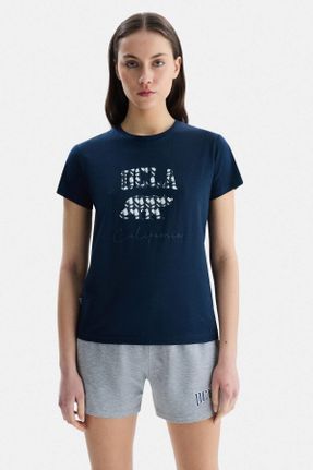 تی شرت سرمه ای زنانه یقه گرد پنبه (نخی) رگولار تکی کد 822389279