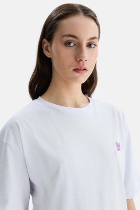 تی شرت سفید زنانه پنبه (نخی) یقه گرد رگولار تکی کد 822522084