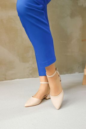 کفش پاشنه بلند کلاسیک بژ زنانه چرم مصنوعی پاشنه ضخیم پاشنه کوتاه ( 4 - 1 cm ) کد 133176582