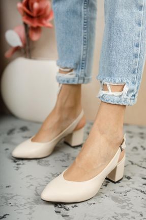 کفش پاشنه بلند کلاسیک بژ زنانه پاشنه ضخیم پاشنه کوتاه ( 4 - 1 cm ) چرم مصنوعی کد 42219639