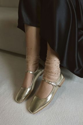 کفش پاشنه بلند کلاسیک طلائی زنانه پاشنه ساده پاشنه کوتاه ( 4 - 1 cm ) کد 784010290