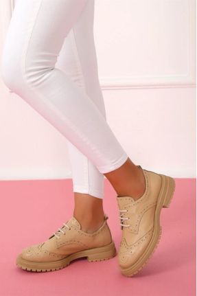 کفش کژوال بژ زنانه چرم طبیعی پاشنه کوتاه ( 4 - 1 cm ) پاشنه ساده کد 153434411