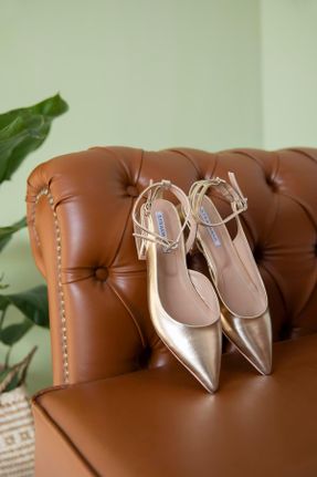 کفش پاشنه بلند کلاسیک طلائی زنانه پاشنه کوتاه ( 4 - 1 cm ) پاشنه ضخیم کد 650531747