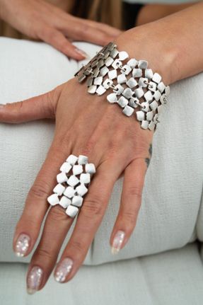 دستبند جواهر زنانه روکش نقره کد 233698168