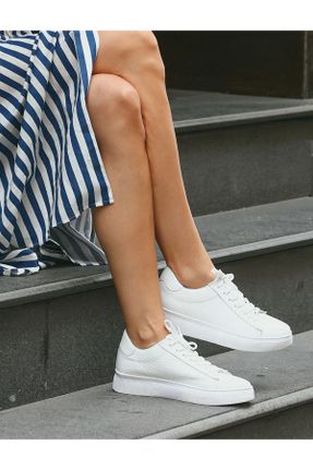 کفش اسنیکر سفید زنانه چرم طبیعی بند دار چرم طبیعی کد 700732823