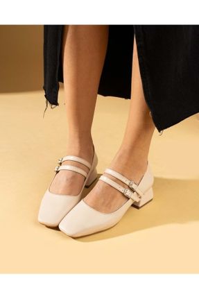 کفش کلاسیک بژ زنانه چرم مصنوعی پاشنه کوتاه ( 4 - 1 cm ) کد 820794159